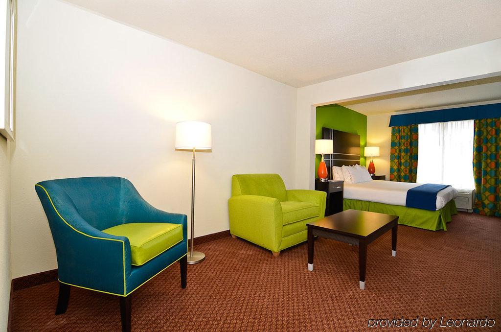 Holiday Inn Express Atlanta - Northeast I-85 - Clairmont Road By Ihg Eksteriør bilde