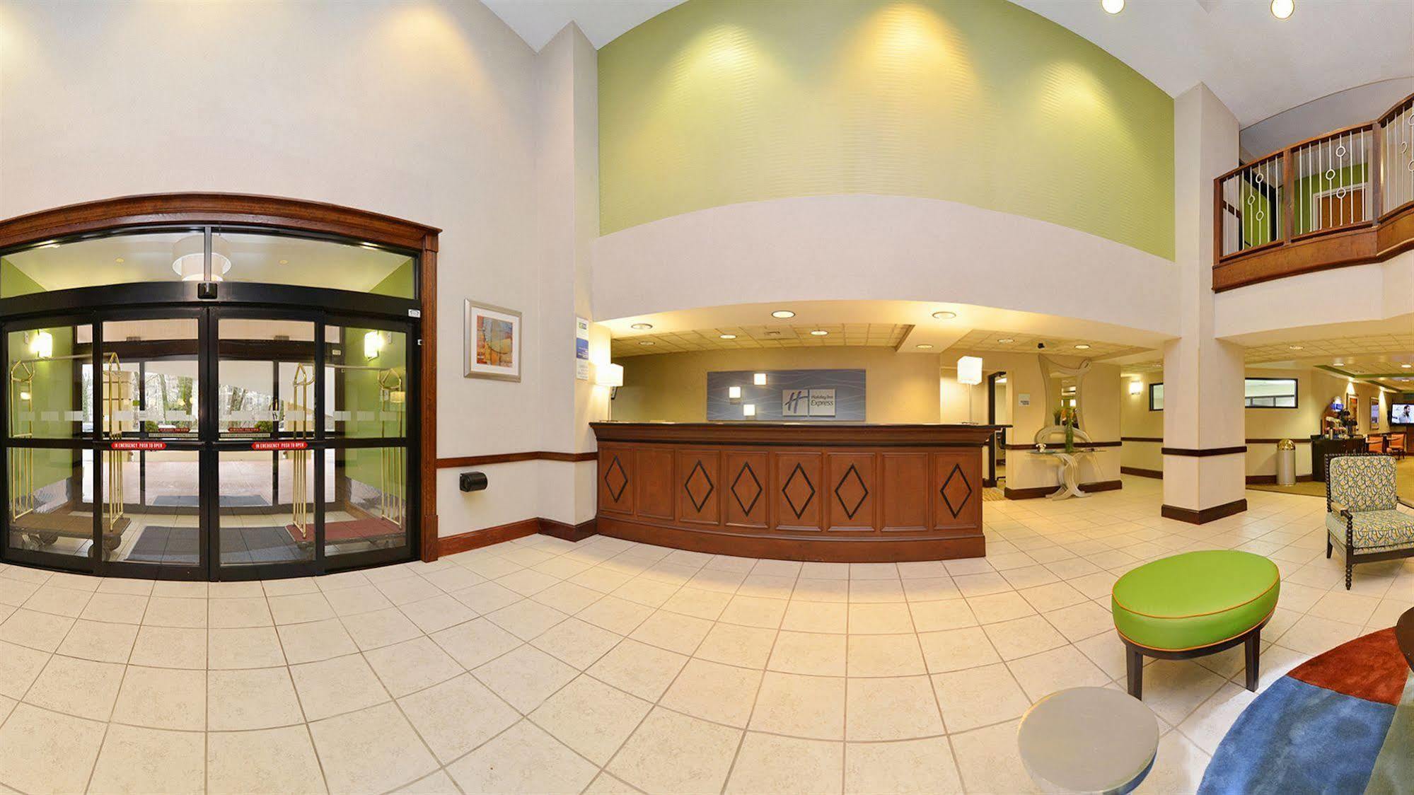 Holiday Inn Express Atlanta - Northeast I-85 - Clairmont Road By Ihg Eksteriør bilde